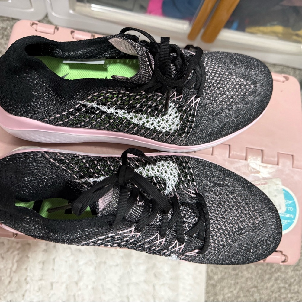 Nike Women's Black and light pink Knit Sneakers - Picture 2 of 3